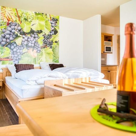 Gaestehaus Weingut Politschek バート・フリードリヒスハル エクステリア 写真